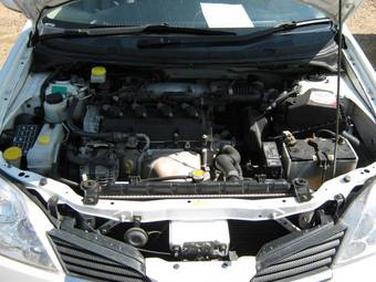 2001 Nissan Primera Pictures