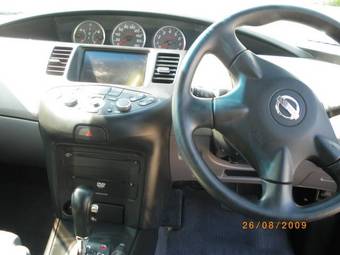 2001 Nissan Primera Pictures