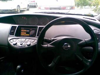 2001 Nissan Primera Pictures