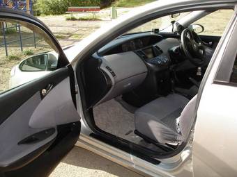 2001 Nissan Primera Photos