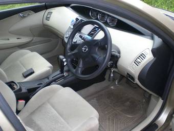 2001 Nissan Primera Pictures