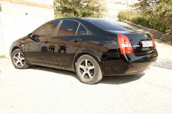 2001 Nissan Primera Pictures