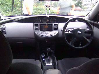 2001 Nissan Primera Photos