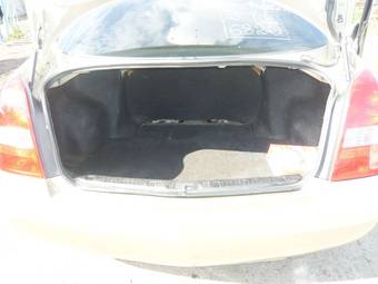 2001 Nissan Primera Photos