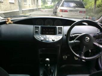2001 Nissan Primera Photos