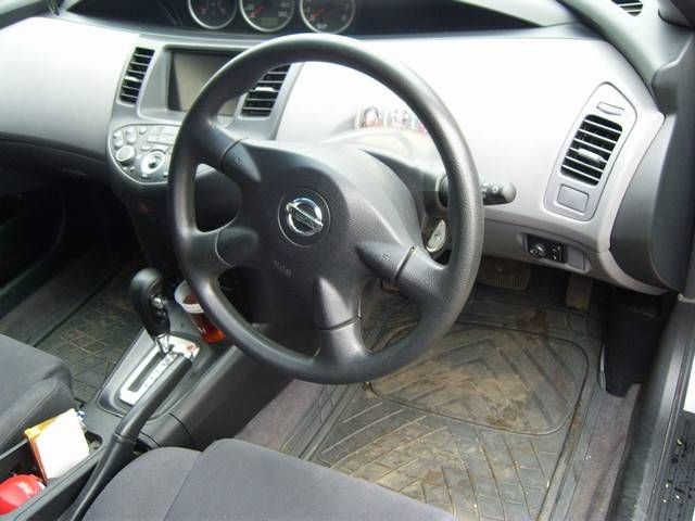 2002 Nissan Primera