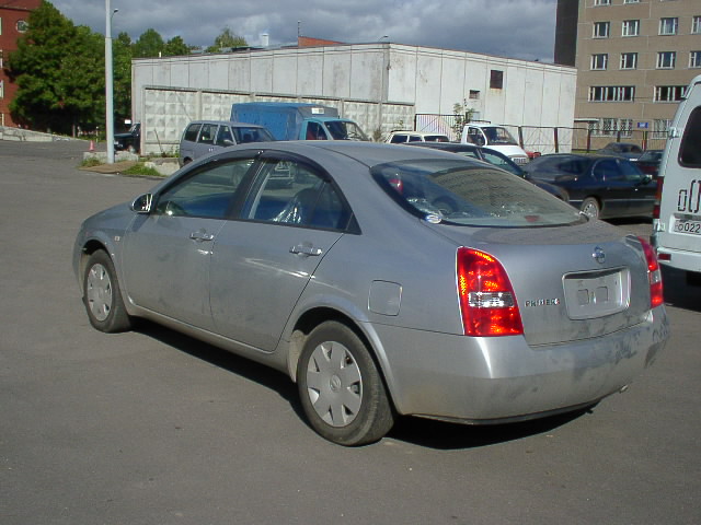 2002 Nissan Primera Photos