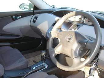 2002 Nissan Primera Pics