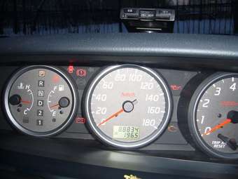 2002 Nissan Primera Pictures