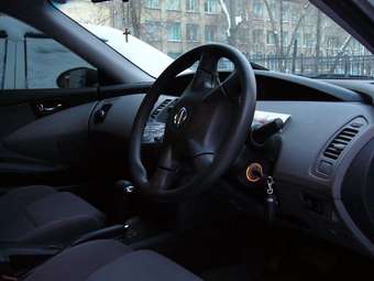 2002 Nissan Primera Photos