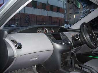2002 Nissan Primera Photos