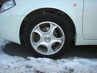2002 Nissan Primera Pictures