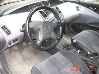 2002 Nissan Primera Photos