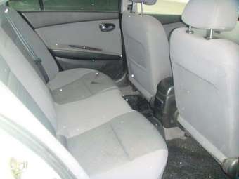 2002 Nissan Primera Images