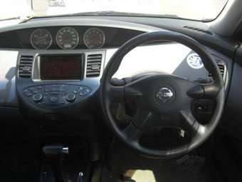 2002 Nissan Primera Pictures