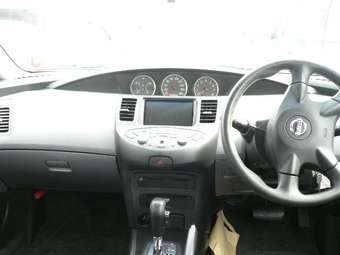 2002 Nissan Primera Pictures
