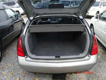 2002 Nissan Primera Pictures