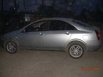 2002 Nissan Primera Pictures