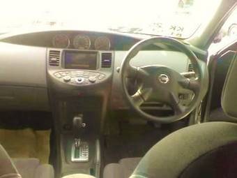 2002 Nissan Primera Photos