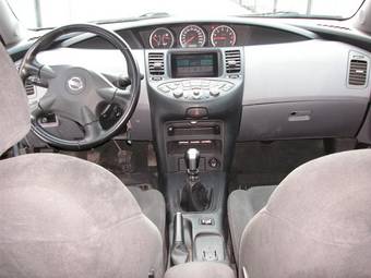 2002 Nissan Primera Photos