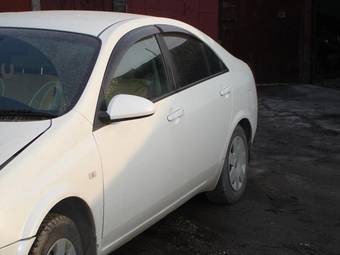 2002 Nissan Primera Pictures