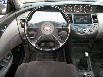 2002 Nissan Primera Pictures