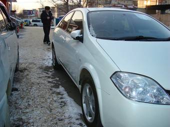 2002 Nissan Primera Photos