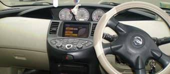 2002 Nissan Primera Pictures