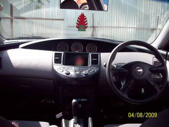 2002 Nissan Primera Photos