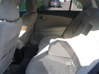 2002 Nissan Primera Photos