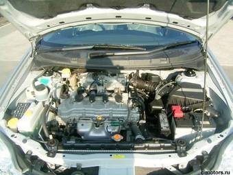 2002 Nissan Primera Images