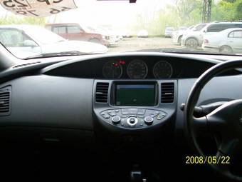 2002 Nissan Primera Photos