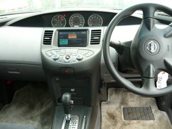 2002 Nissan Primera Photos