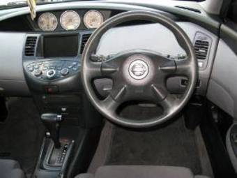 2002 Nissan Primera Pictures