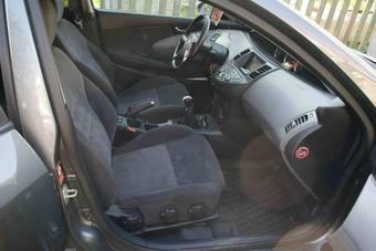 2002 Nissan Primera Pictures