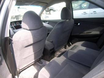 2002 Nissan Primera Photos