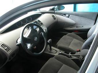 2003 Nissan Primera Photos