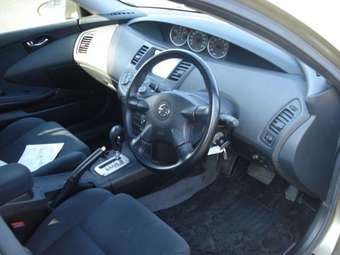 2003 Nissan Primera Photos