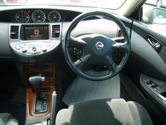 2003 Nissan Primera Pictures