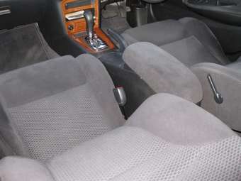 2003 Nissan Primera Photos
