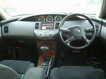 2003 Nissan Primera Pictures