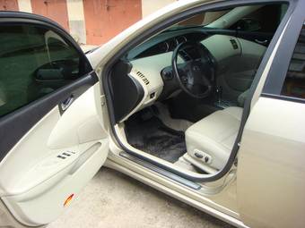 2003 Nissan Primera Pictures