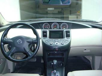 2003 Nissan Primera Pictures