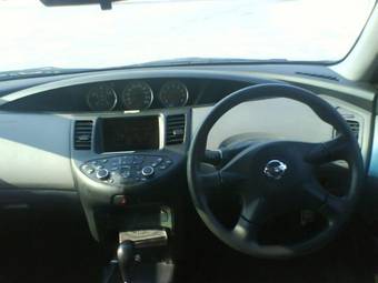 2003 Nissan Primera Pictures