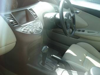 2003 Nissan Primera Pictures