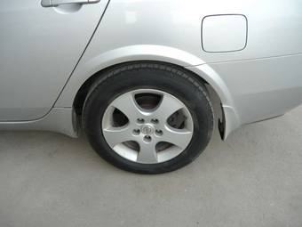 2003 Nissan Primera Photos
