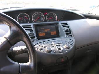 2003 Nissan Primera Photos