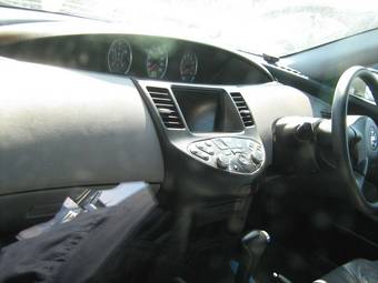 2003 Nissan Primera Pictures