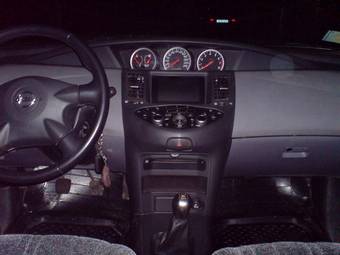 2003 Nissan Primera Pics