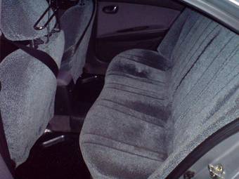 2003 Nissan Primera Pictures